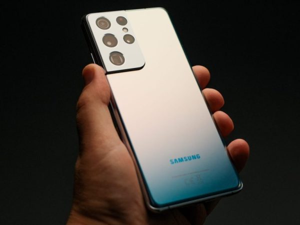 Топ–10 лучших смартфонов Samsung: рейтинг 2022 года