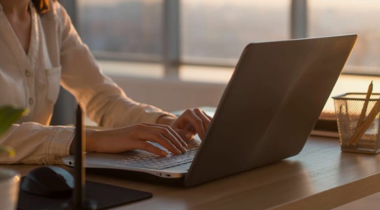 Wi-Fi и рабочие зоны: на что обратить внимание при выборе отеля Турции для IT-специалиста